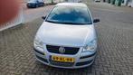 Volkswagen Polo 1.2 met NAP 107.740 40KW 2005 Grijs, Auto's, Voorwielaandrijving, 54 pk, 989 kg, 1198 cc