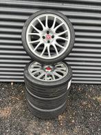 17 inch Fiat 500 Abarth 695 Tributo velgen + zomerbanden, Auto-onderdelen, Banden en Velgen, Ophalen, Banden en Velgen, 17 inch