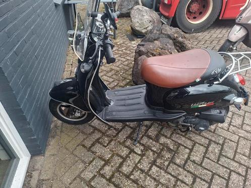 iva venti, Fietsen en Brommers, Snorfietsen en Snorscooters, Gebruikt, Overige merken, Benzine, Ophalen