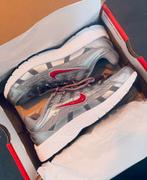 Nike p-6000 metallic red maat 38,5, Kleding | Dames, Overige kleuren, Nike, Nieuw, Ophalen of Verzenden