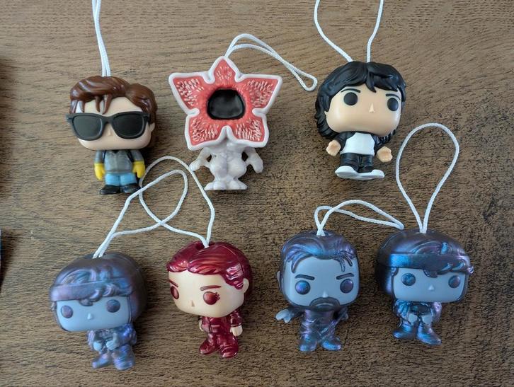 Stranger Things Mini Funko Pops Hangers uit Kinder Joy Ei, Verzamelen, Sleutelhangers, Nieuw, Knuffel of Figuurtje, Ophalen of Verzenden