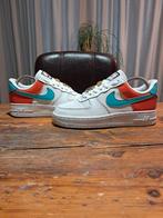 Nike Air Force 1 S.E. 'Basketball Pins - Light Aqua' Size 36, Kleding | Dames, Schoenen, Wit, Nike, Ophalen of Verzenden, Sneakers of Gympen
