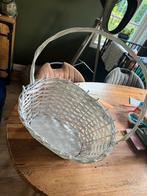 Witte rieten mand, Ophalen, Gebruikt, Mand, Riet