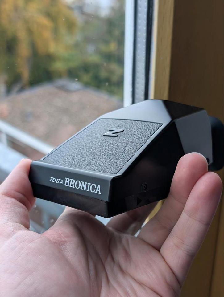 Zenza Bronica Prism Finder
E Viewfinder for ETRS ETR ETRSi, Audio, Tv en Foto, Fotocamera's Analoog, Zo goed als nieuw, Spiegelreflex