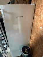 Liebherr koelkast met vriesvak uit 2022, Ophalen, Zo goed als nieuw, Minder dan 60 cm