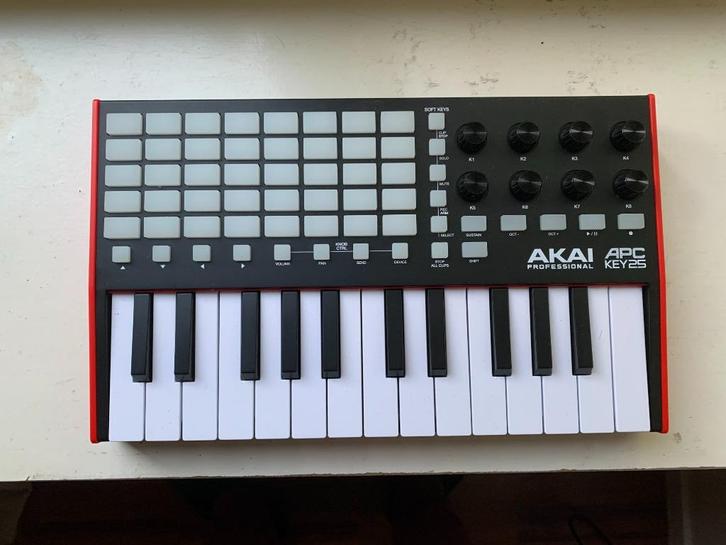 Akai apc key 25 mk2, Muziek en Instrumenten, Keyboards, Zo goed als nieuw, Overige aantallen, Overige merken, Ophalen of Verzenden