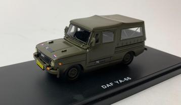 Jsn Golden Oldies 1:43 Daf YA-66 dicht legergroen resin mode beschikbaar voor biedingen