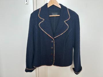 Leuk donkerblauw jasje Inizia Collection maat 46 beschikbaar voor biedingen