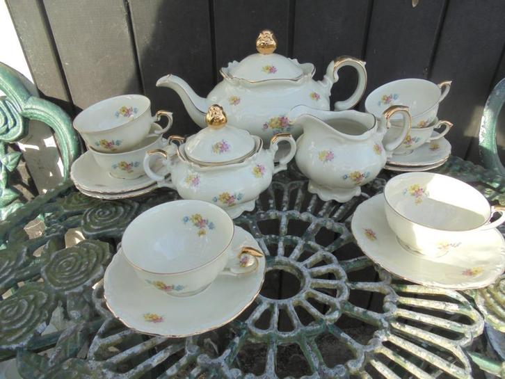 Theeservies J. Kronester Bavaria roze/gele en blauwe bloemen, Antiek en Kunst, Antiek | Servies compleet, Ophalen of Verzenden