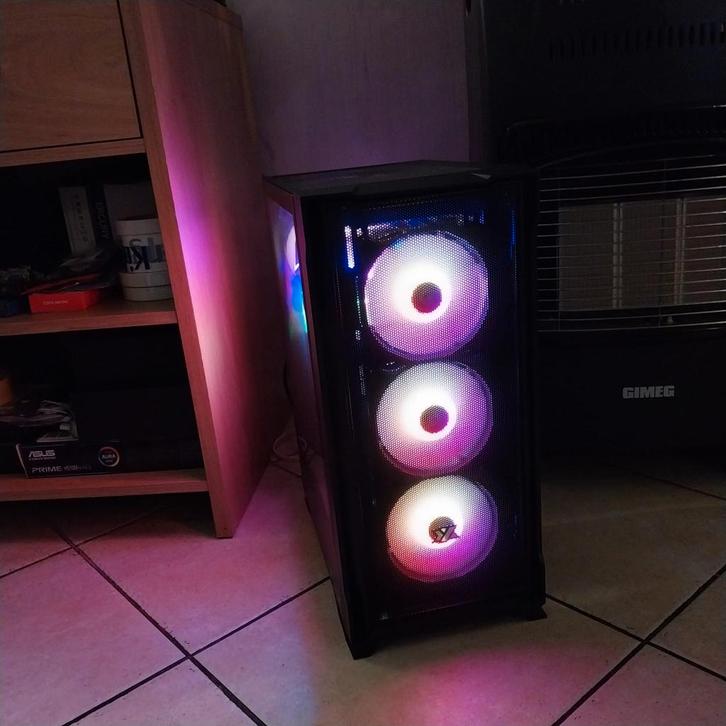 Leuke snelle pc., Computers en Software, Desktop Pc's, Gebruikt, 3 tot 4 Ghz, HDD, SSD, 16 GB, Met videokaart, Gaming, Ophalen