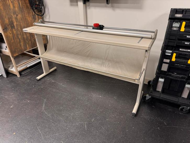 Neolt Trim 150 Snijmachine, Doe-het-zelf en Verbouw, Werkbanken, Gebruikt, 120 tot 170 cm, Ophalen