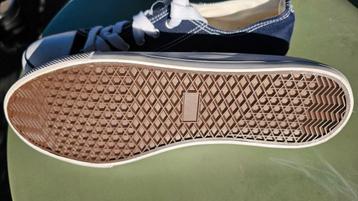 Schoenen maat 43 beschikbaar voor biedingen