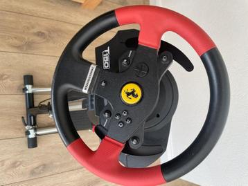 Thrustmaster T150 Ferrari met standaard beschikbaar voor biedingen