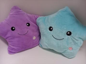 Mooi kussen / ster / decoratie voor bv babykamer (5 euro pst beschikbaar voor biedingen