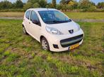 AIRCO Peugeot 107 5DR AIRCO 2011 Wit, Auto's, Peugeot, Voorwielaandrijving, Stof, 4 stoelen, Origineel Nederlands