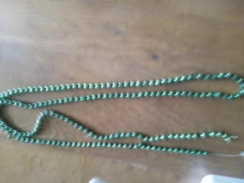 donker groen kleurige glaskralen ketting voor in kerstboom, Diversen, Kerst, Gebruikt, Ophalen of Verzenden