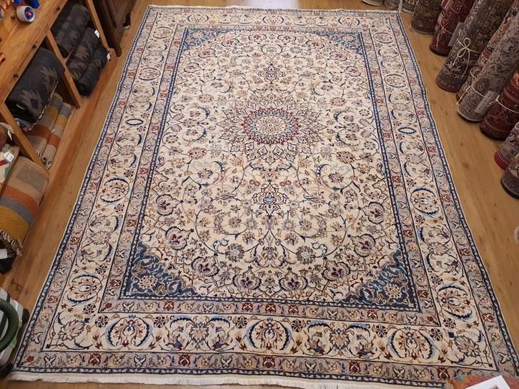 Vintage handgeknoopt perzisch tapijt nain 362x250, Huis en Inrichting, Stoffering | Tapijten en Kleden, Gebruikt, 200 cm of meer