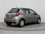 Toyota Yaris 1.3 VVT-i Dynamic | Climate Control | Parkeerca, Stof, Gebruikt, Zwart, 4 cilinders