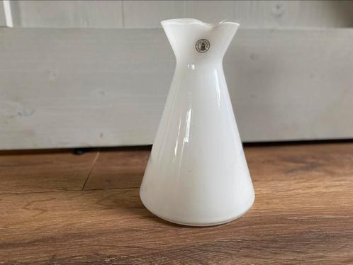 Mooie vintage Ikea waterkan melkglas Anne Nilson, Huis en Inrichting, Woonaccessoires | Vazen, Zo goed als nieuw, Ophalen of Verzenden