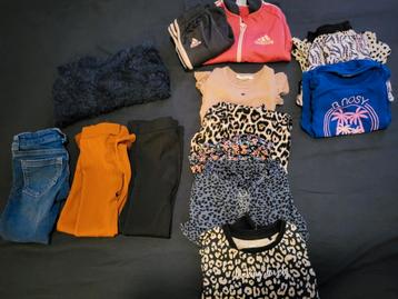 Meisjes kleding 104 beschikbaar voor biedingen