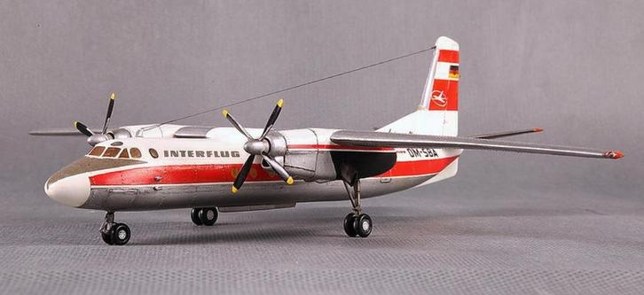 HO Antonov A-24 , schaal 1:100 Nu-Bee Transportvliegtuig, Hobby en Vrije tijd, Modeltreinen | H0, Nieuw, Brug, Tunnel of Gebouw