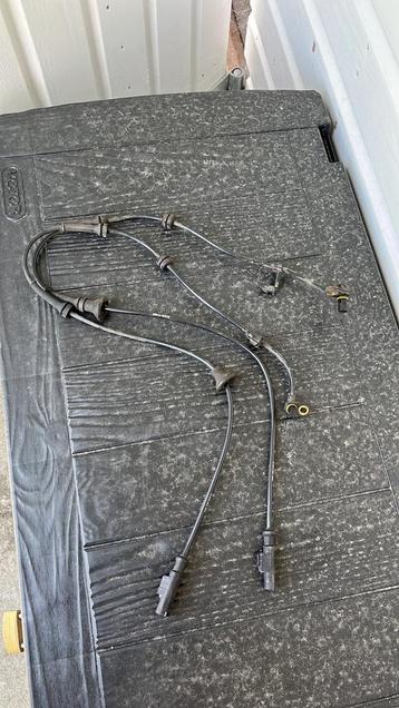 2 x ABS kabel achter voor een C1/107/Aygo. beschikbaar voor biedingen