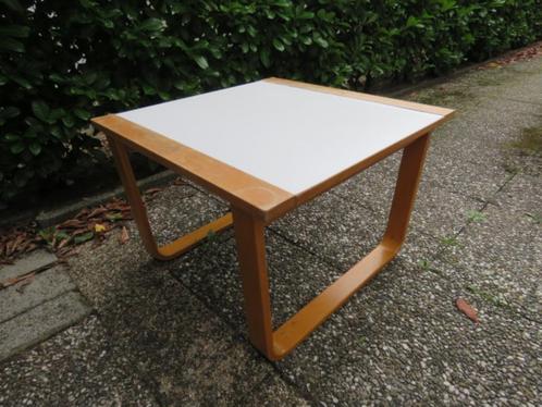 Vintage Scandinavisch design salontafel of bijzettafel, Huis en Inrichting, Tafels | Salontafels, Gebruikt, 50 tot 75 cm, 50 tot 100 cm