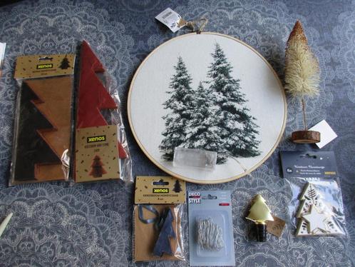 div nieuwe Kerst spullen - kerstbomen div soorten. -  5,00, Diversen, Kerst, Nieuw, Ophalen of Verzenden