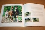 Paardenkracht en Paardensport. 1905-2005, Ophalen of Verzenden, Gelezen, Honden
