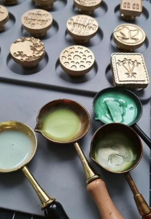 Traditionele zegelwas, om jouw cadeau speciaal te maken, Hobby en Vrije tijd, Overige Hobby en Vrije tijd, Nieuw, Ophalen of Verzenden