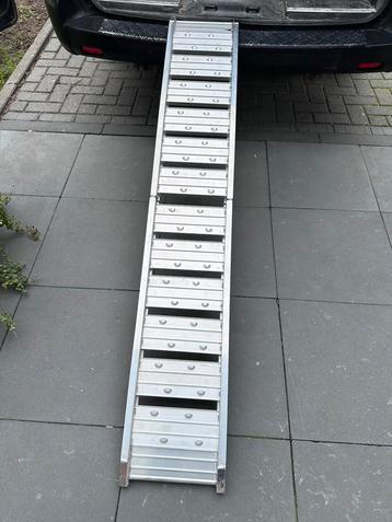 Oprijd plaat 180 lang beschikbaar voor biedingen