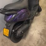 Sm04 uitlaat met carbon look hitteschild custom, Fietsen en Brommers, Scooters | Piaggio, Ophalen of Verzenden, Zo goed als nieuw
