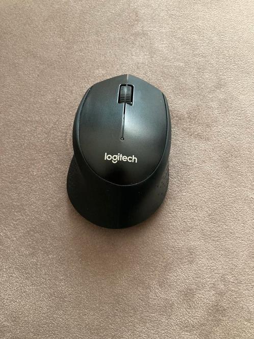 Te koop muis muizen logitech m330 draadloos bleutooth, Computers en Software, Muizen, Zo goed als nieuw, Muis, Rechtshandig, Draadloos