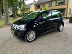 Volkswagen up 1.0 CUP uitvoering 60PK 5-DRS 2015 Zwart, Auto's, Voorwielaandrijving, Stof, 4 stoelen, Zwart