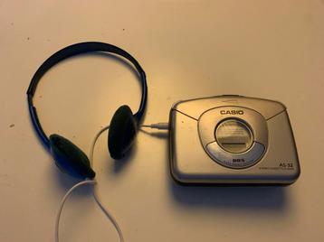Casio AS-32 Walkman met Hoofdtelefoon beschikbaar voor biedingen