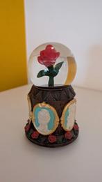 Disney snowglobe Enchanted Rose Belle & het Beest, Ophalen of Verzenden, Overige figuren, Beeldje of Figuurtje