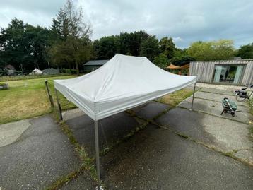 Grote (gebruikte) professionele easy-up partytent 4x6 meter beschikbaar voor biedingen