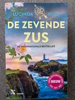 Lucinda Riley - De zevende zus, Boeken, Literatuur, Lucinda Riley, Zo goed als nieuw, Ophalen