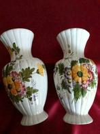 Vaas  2 st, Huis en Inrichting, Woonaccessoires | Vazen, Overige kleuren, Aardewerk of Porselein, Ophalen of Verzenden, Zo goed als nieuw