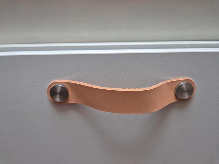IKEA Östernäs leren handgrepen, Huis en Inrichting, Woonaccessoires | Kapstokken, Zo goed als nieuw, Overige typen, Minder dan 100 cm