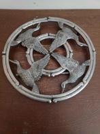 Verzilverde en verstelbare onderzetter met vogelmotif, Ophalen of Verzenden, Zo goed als nieuw, Pot of Pan