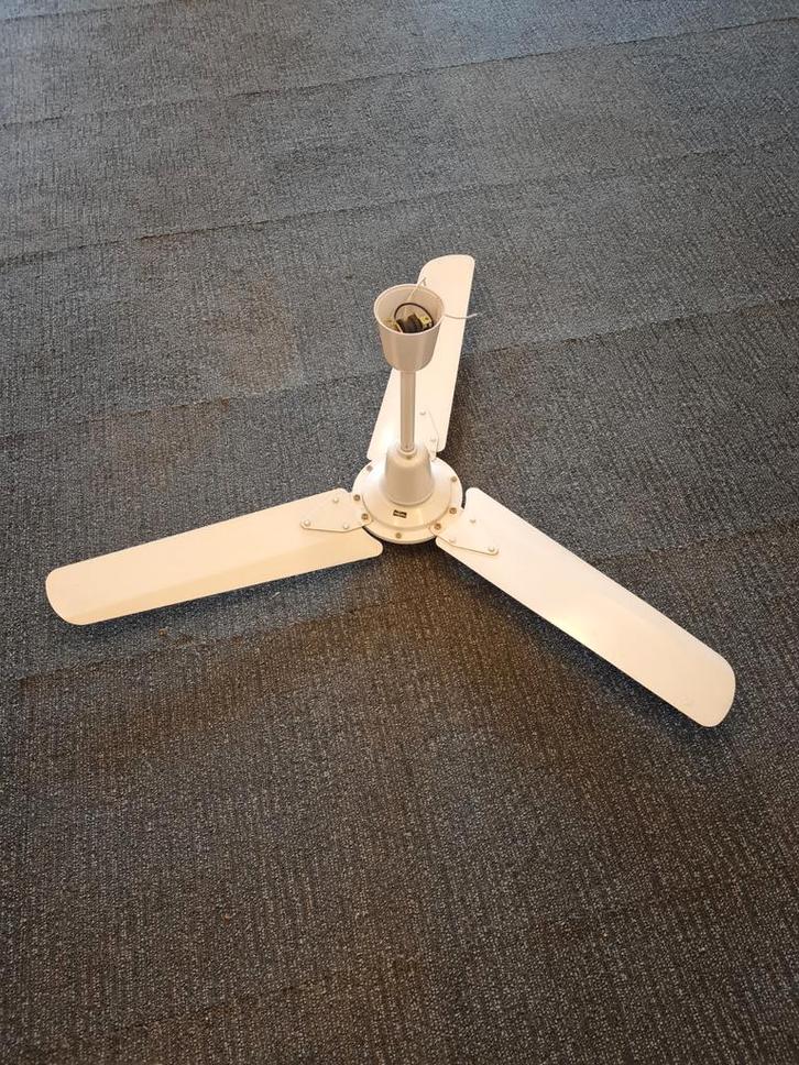 Vintage plafondventilator wit fijne verkoeling voor in huis, Witgoed en Apparatuur, Ventilatoren, Gebruikt, Plafondventilator