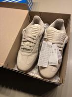 Adidas Samba XLG - Maat 42 2/3 - Nieuw in doos!, Kleding | Heren, Schoenen, Ophalen of Verzenden, Nieuw, Wit, Sneakers of Gympen