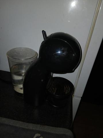 Dolce Gusto Koffiemachine + Accessoires beschikbaar voor biedingen