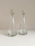 Twee mooie karaffen met stop - 20 cm hoog, Ophalen of Verzenden