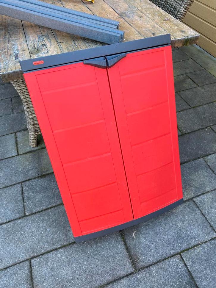 Keter gereedschap kast zeer netjes voor klein bewoonden, Doe-het-zelf en Verbouw, Gereedschapskisten, Zo goed als nieuw, Ophalen of Verzenden