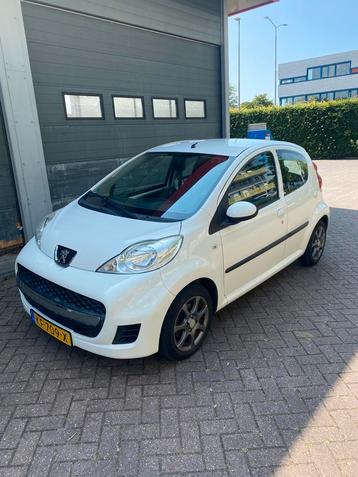 Peugeot 107 1.0 12V 5DR 2009 Wit Airco beschikbaar voor biedingen