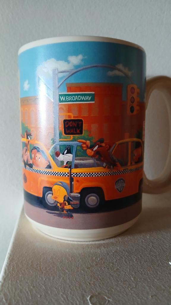 2 Warner Bros NY bekers / Bugs Bunny Silverster Tweety, Verzamelen, Stripfiguren, Nieuw, Gebruiksvoorwerp, Looney Tunes, Ophalen