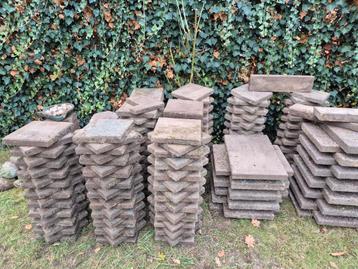 Gratis 30x30 tegels  beschikbaar voor biedingen
