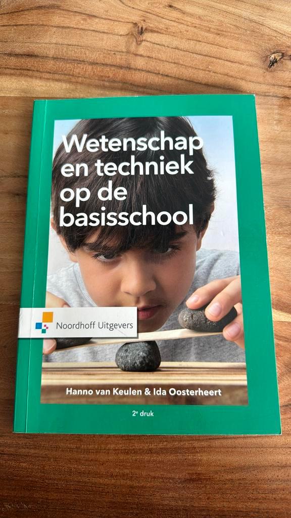 H. van Keulen - Wetenschap en techniek op de basisschool, Boeken, Studieboeken en Cursussen, Zo goed als nieuw, Verzenden